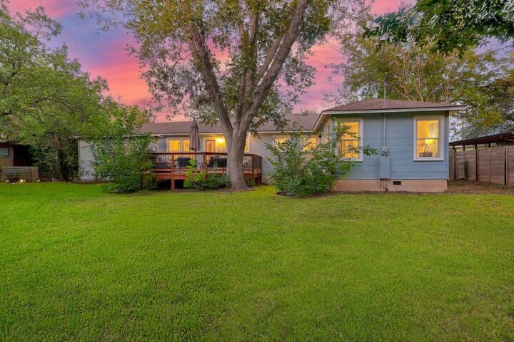 Property Photo:  6200 Wynona Avenue  TX 78757 