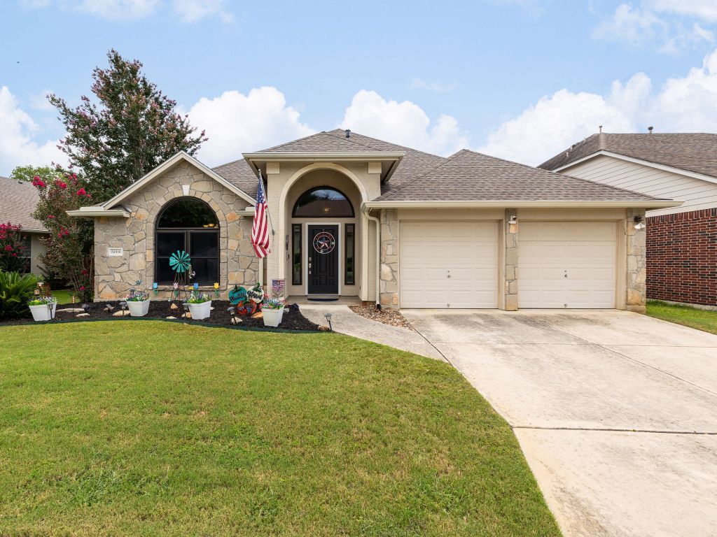 Property Photo: 26906 Spiral Canyon TX 78261