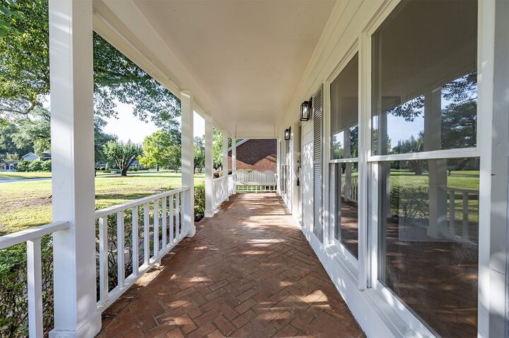 Property Photo:  1729 Dorchester Drive  GA 31721 