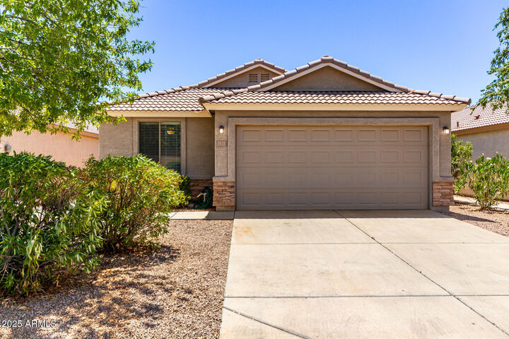 Property Photo: 11313 W Pinehollow Drive AZ 85378