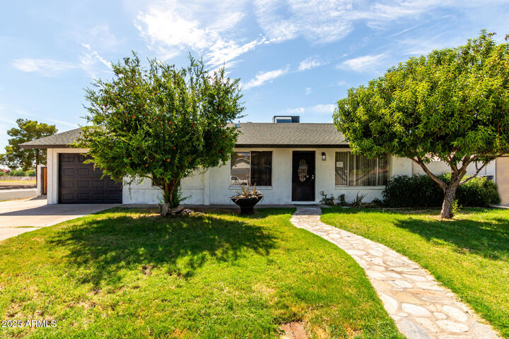 Property Photo:  12418 N 24th Avenue  AZ 85029 