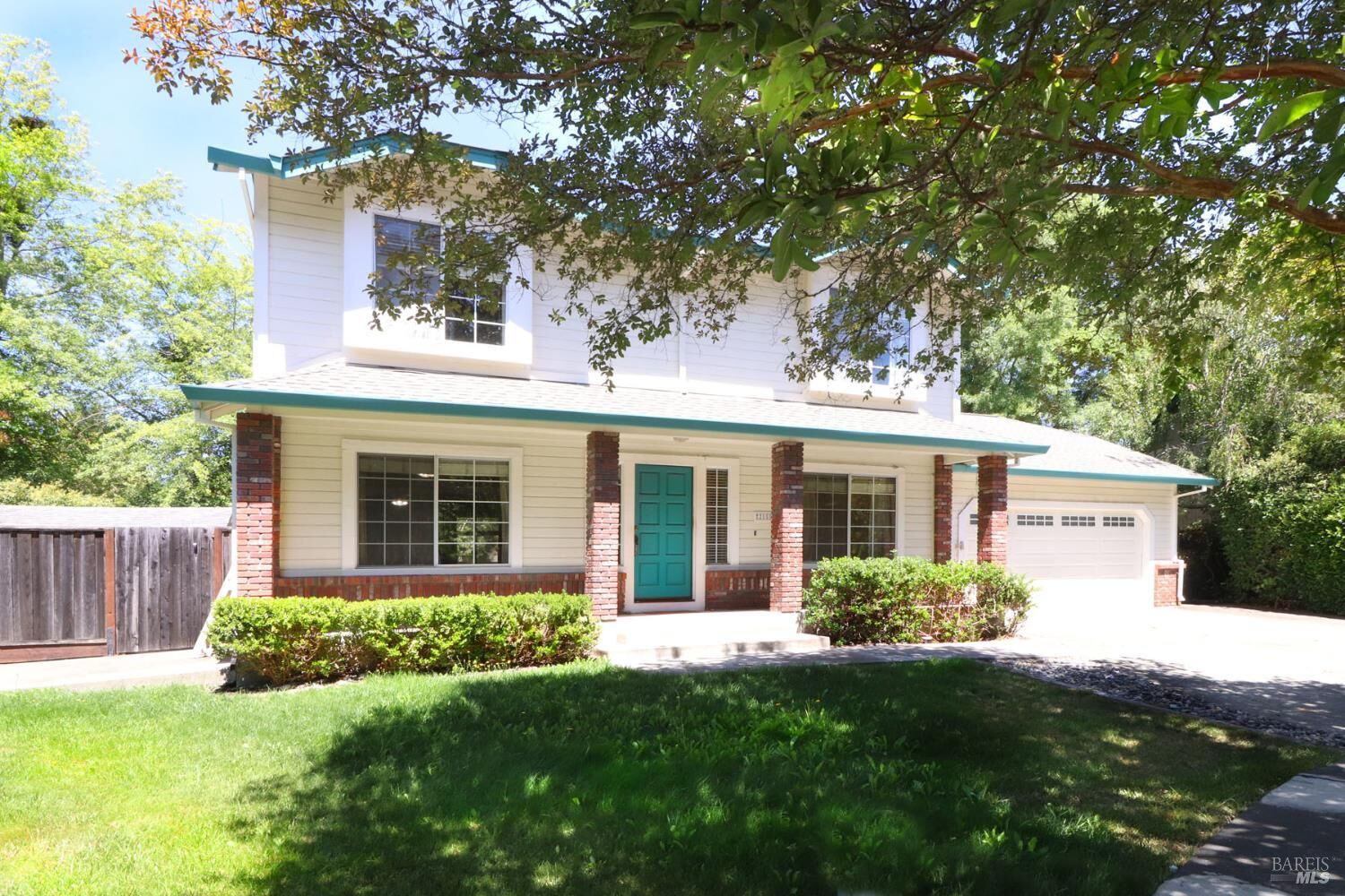Property Photo:  2155 Hastings Court  CA 95405 