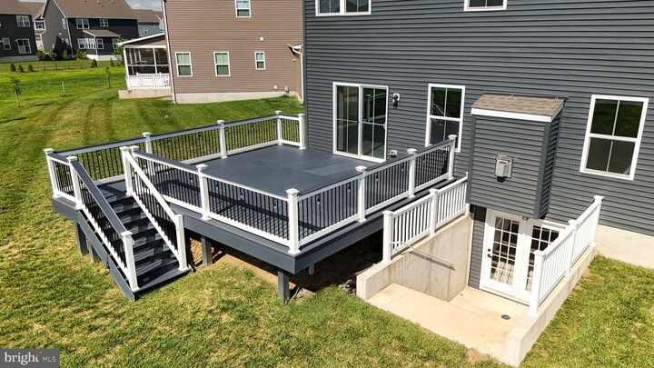 Property Photo: 210 Grommet Circle DE 19709