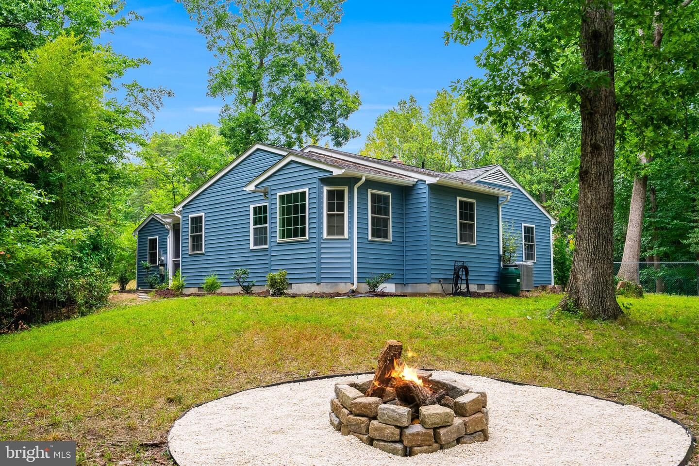 Property Photo:  124 Pinta Cove  VA 22554 
