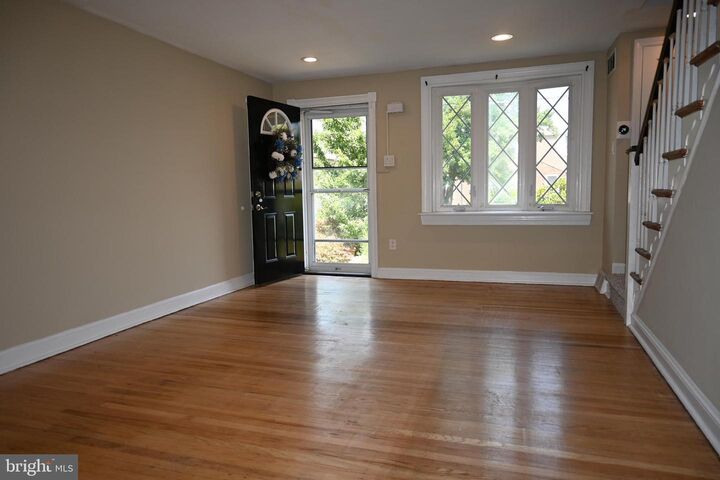 Property Photo: 2226 S Harwood Avenue PA 19082