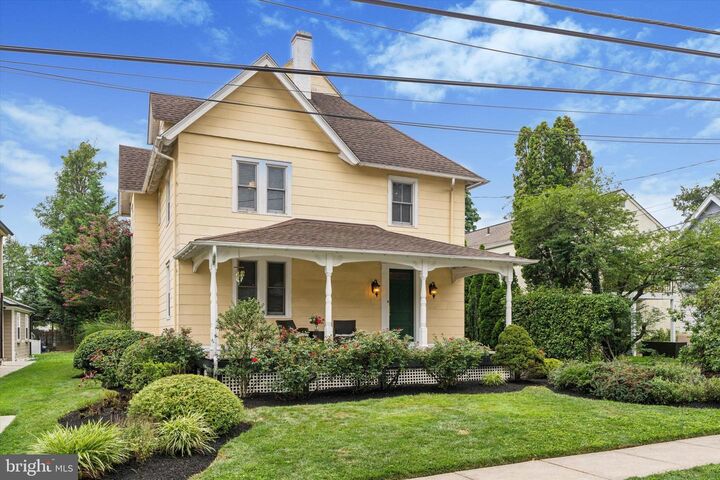 Property Photo:  580 Barrett Avenue  PA 19041 