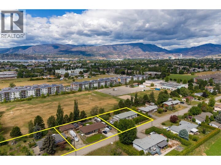 Photo de la propriété: 3250 St. Amand Road BC V1W 3P1