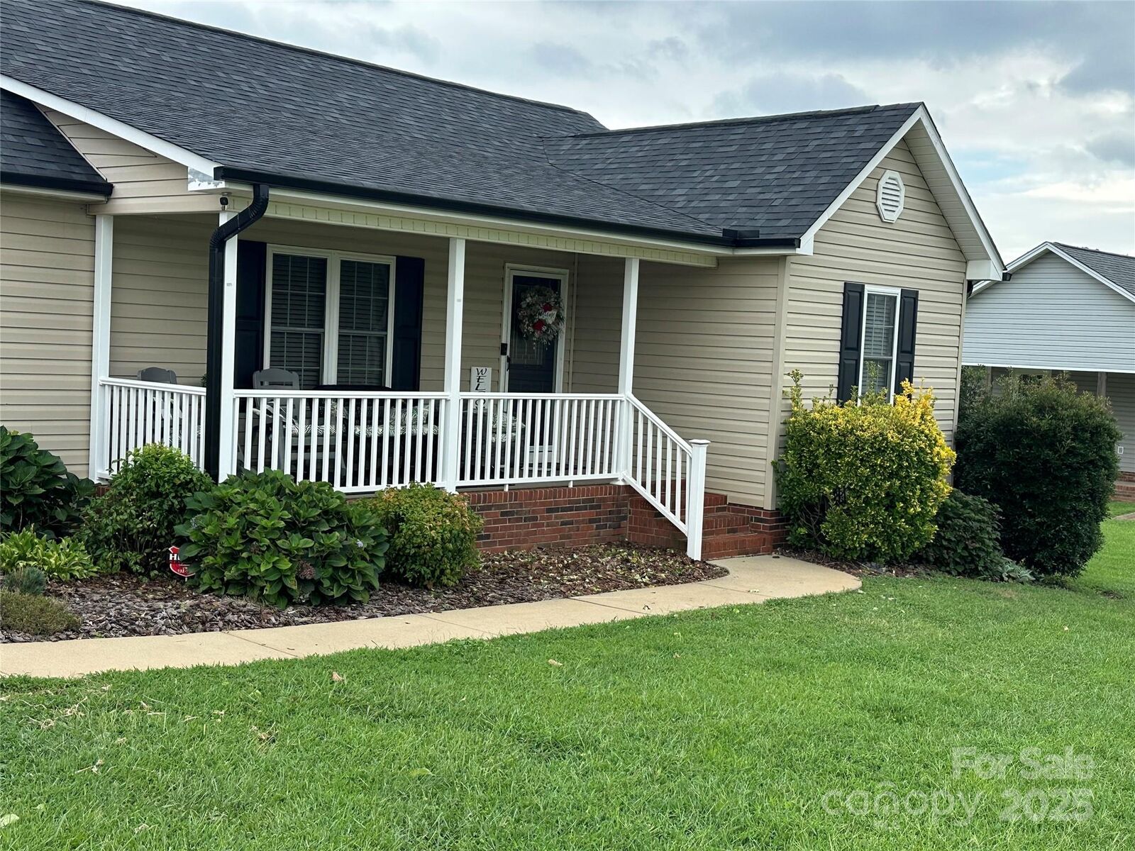 Property Photo:  3817 Spike Lane  NC 28168 