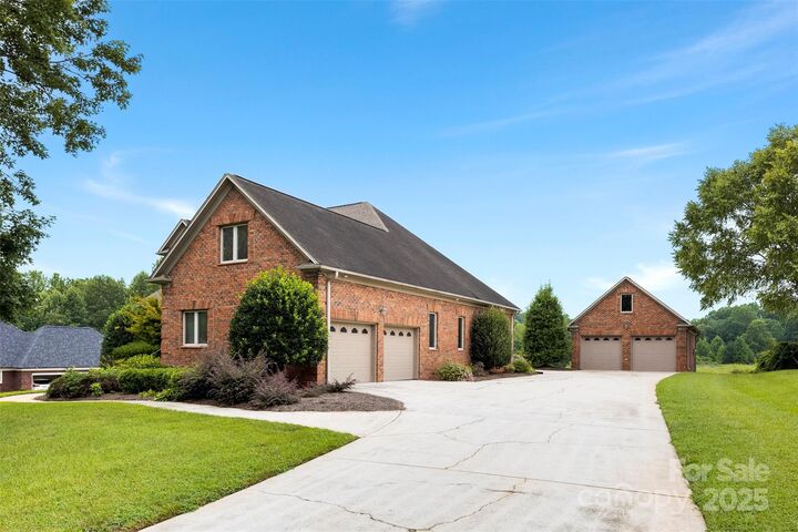 Property Photo: 2510 Burton Estates Lane NC 28092