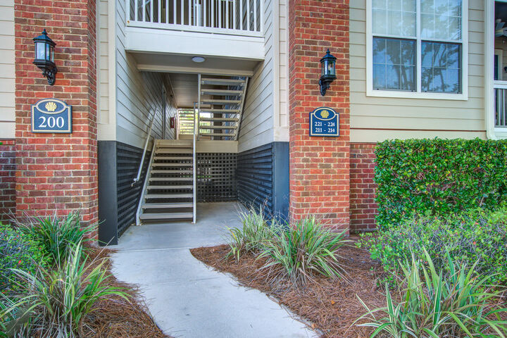 1600 Long Grove Drive # 214  Mount Pleasant SC 29464 photo