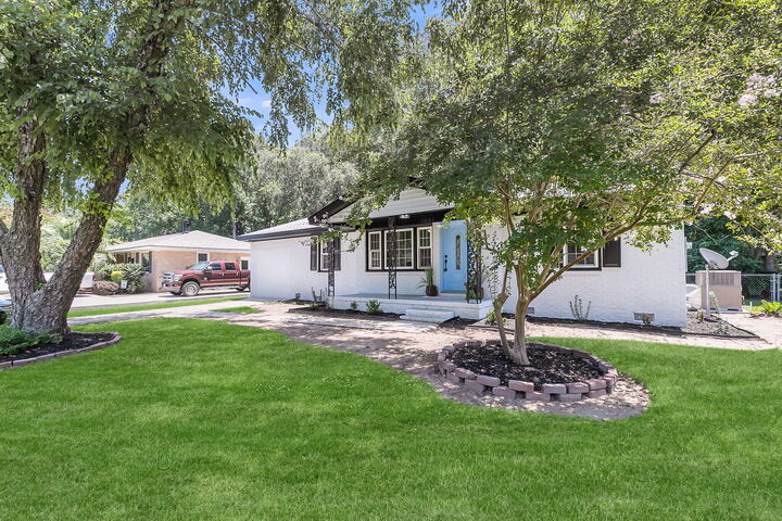 Property Photo: 1129 Quail Drive SC 29412