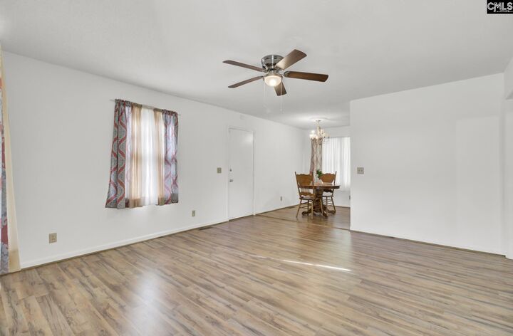 Property Photo: 165 Kennerly Road SC 29039