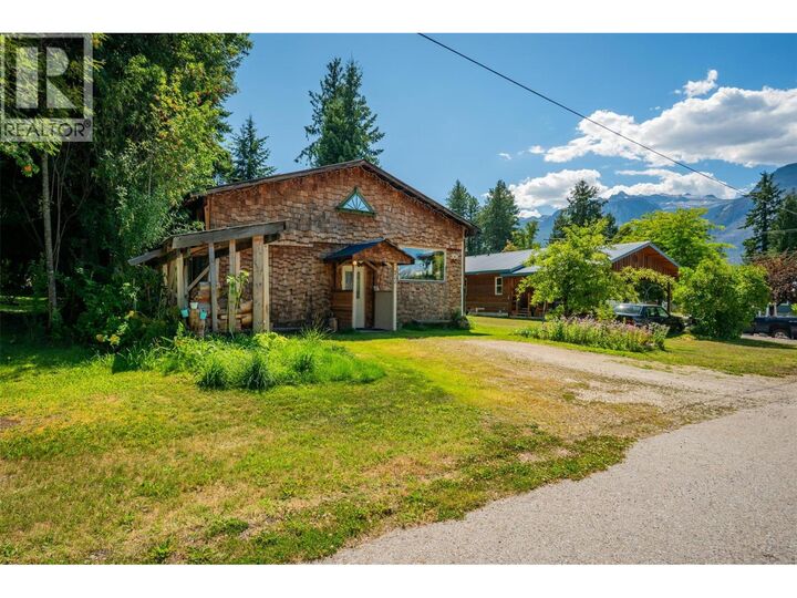 Property Photo:  711 9th Avenue  BC V0G 1S0 