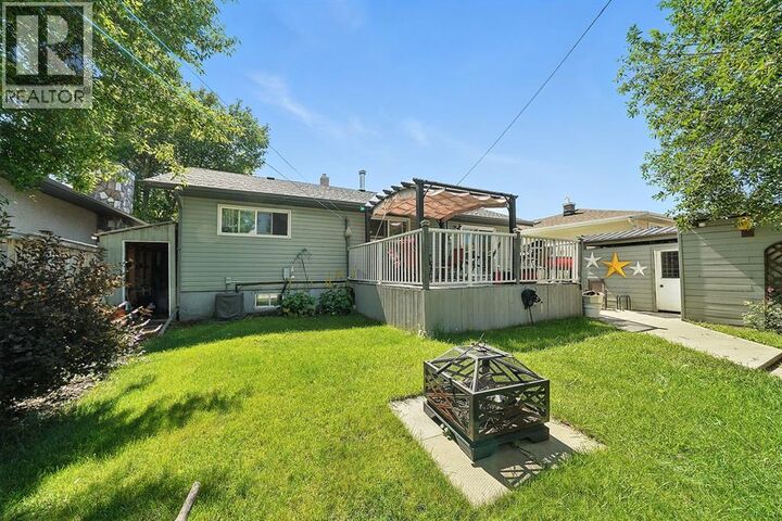 Property Photo: 5822 59A Street AB T4N 2N5