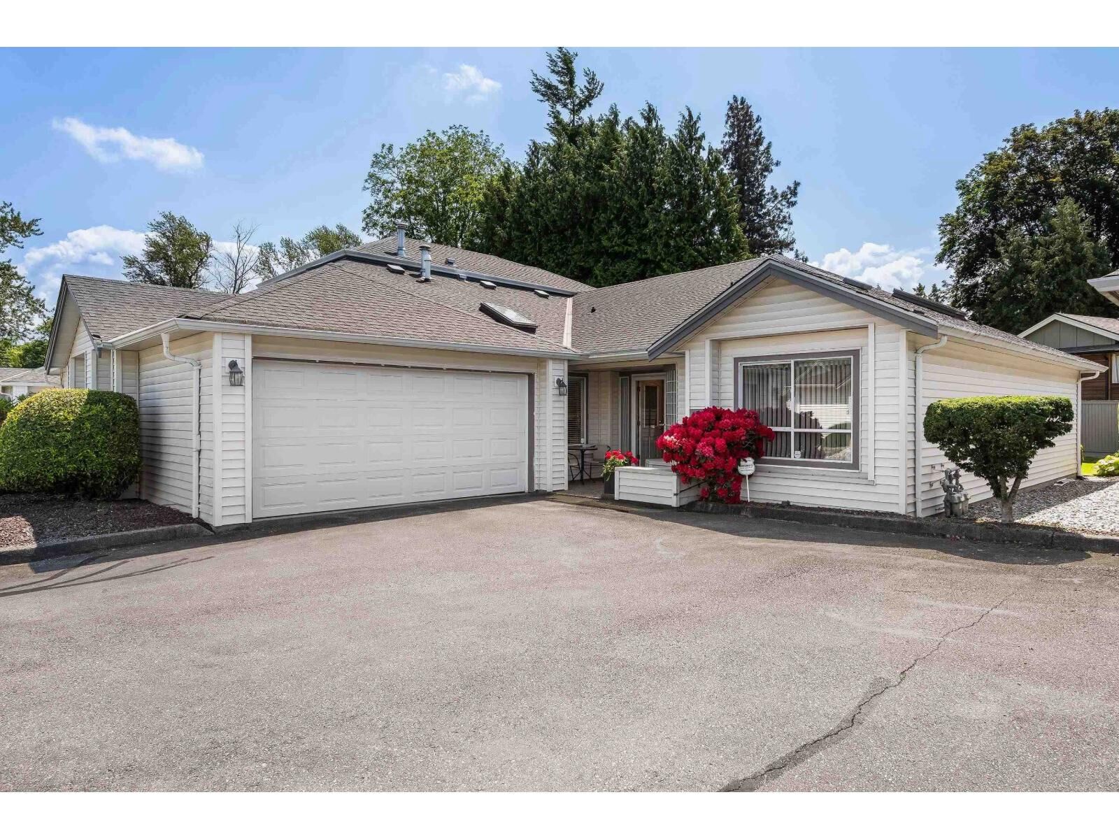 Photo de la propriété:  45302 Jasper Drive 5  BC V2R 3E9 