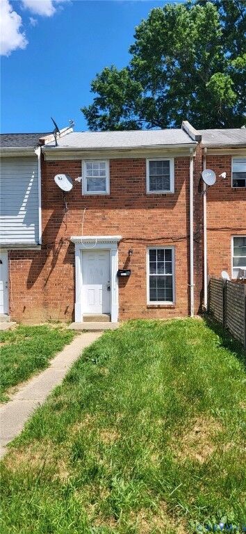 1332 Drewry Street  Richmond VA 23224 photo