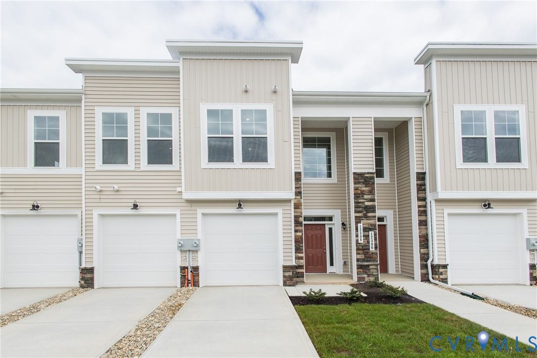 Property Photo:  4118 Ebbies Crossing  VA 23112 