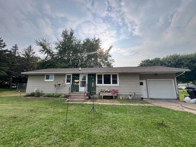 105 North 6th Street  Abbotsford WI 54405 photo