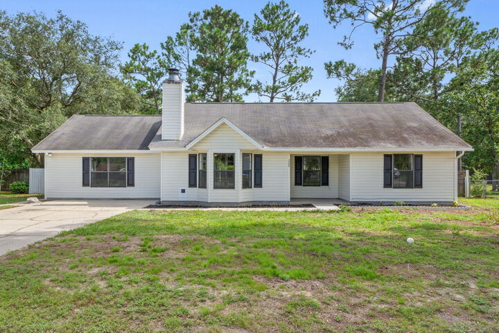 200 W Walker Circle  Crestview FL 32539 photo
