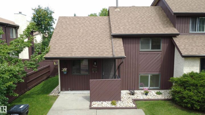 744 Saddleback Road NW  Edmonton AB T6J 4Z1 photo