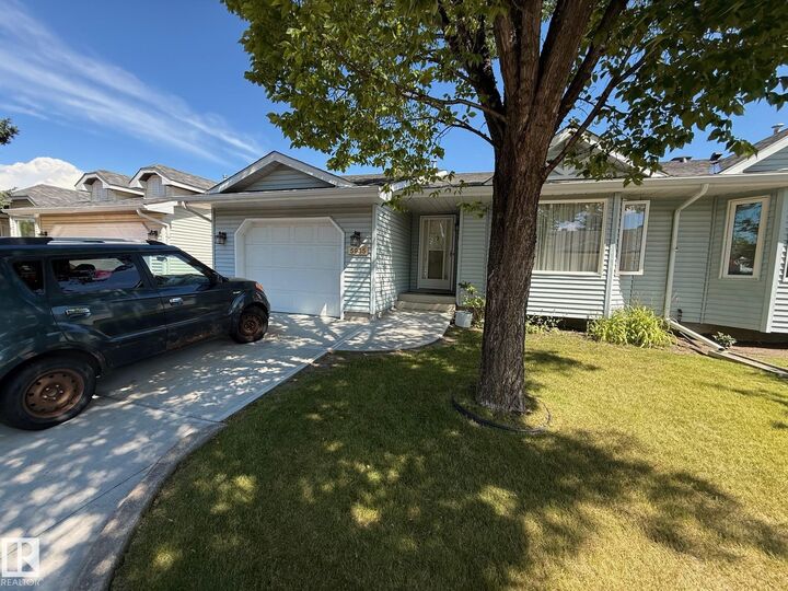 5935 189 Street NW  Edmonton AB T6M 2J2 photo