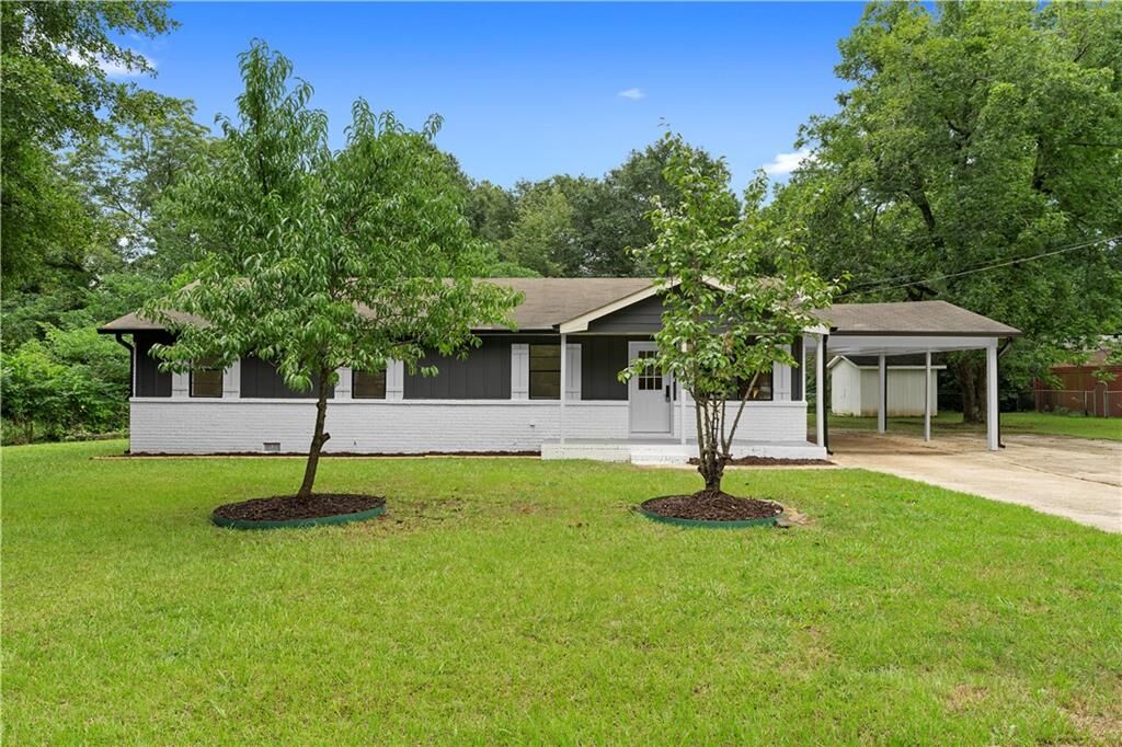 Property Photo: 126 Washington Street GA 30253