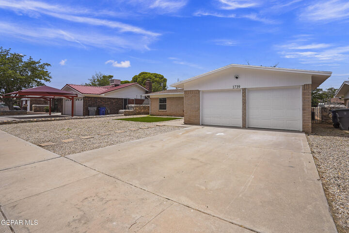 Property Photo: 1739 Jerry Abbott Street TX 79936