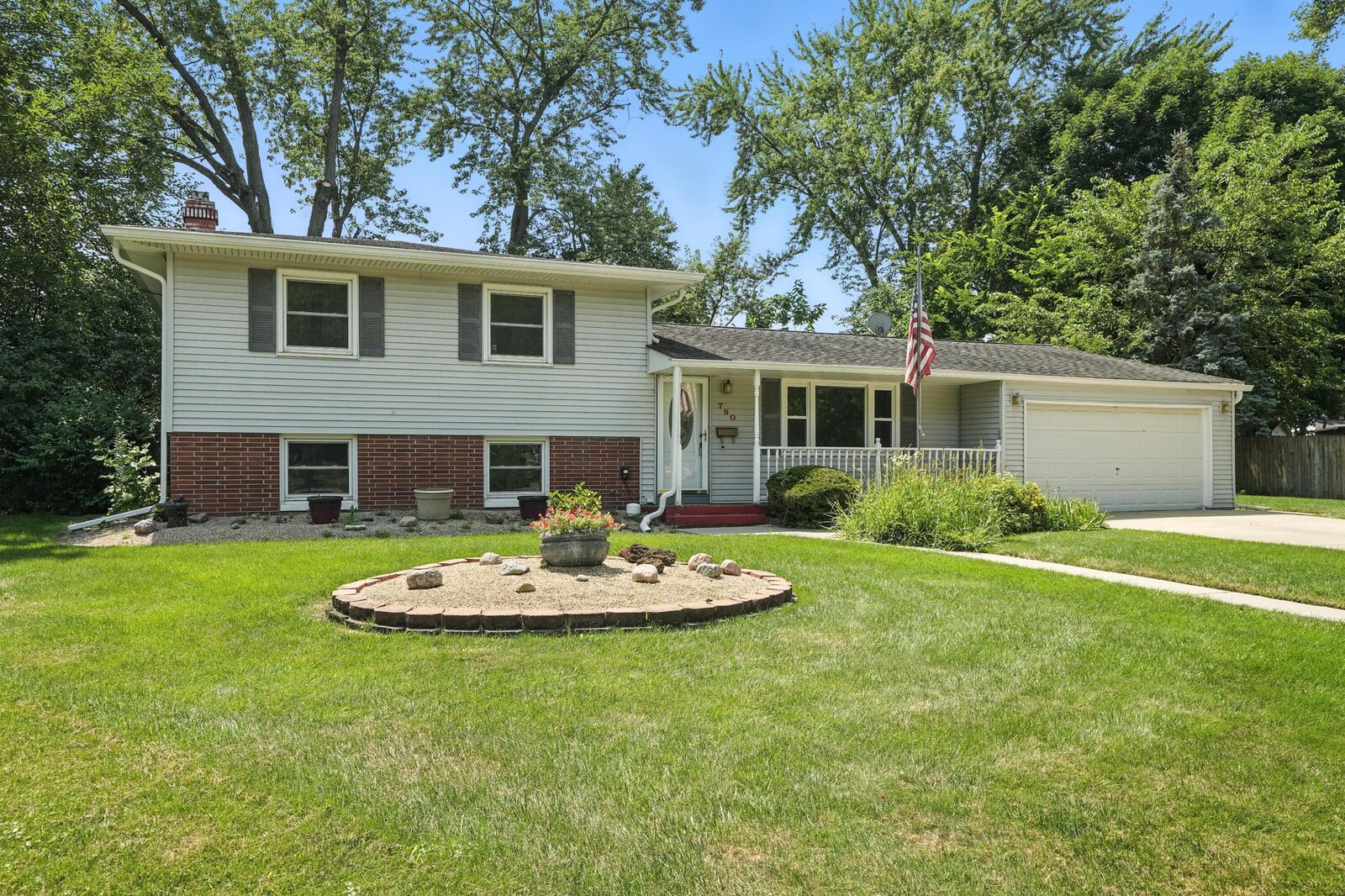 Property Photo: 780 Williams Court IN 46307