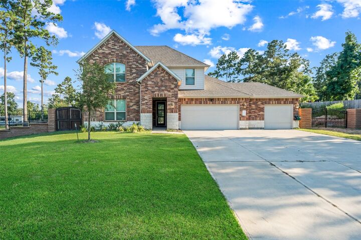 Property Photo:  105 Whelan Lane  TX 77358 