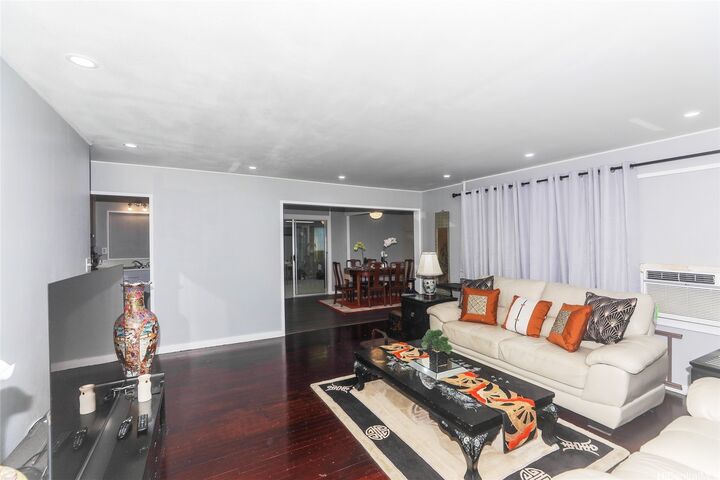 94-350 Kahuapaa Place  Waipahu HI 96797 photo