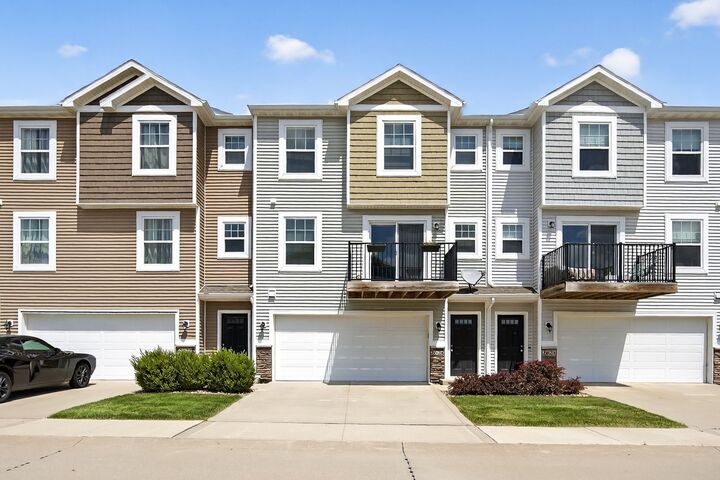 2628 NW Lois Lane NW  Ankeny IA 50023 photo