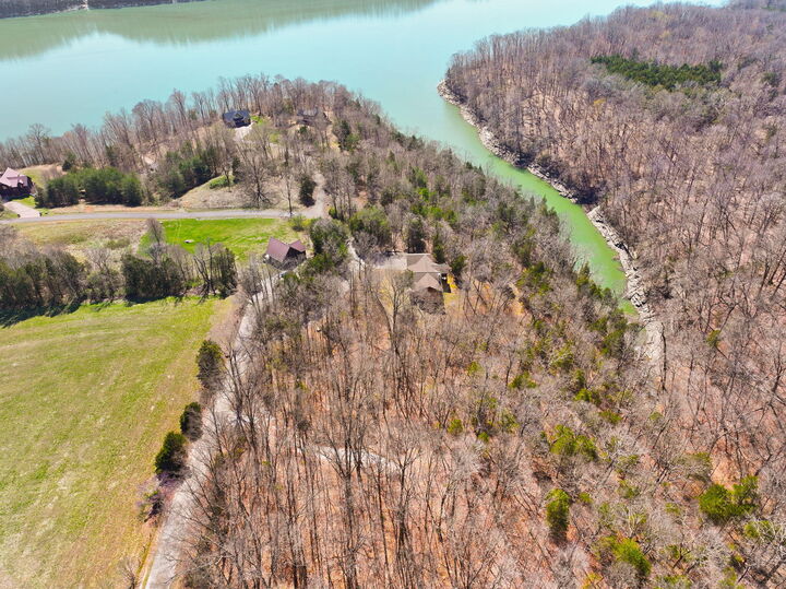 Property Photo:  8 Beechwood Drive  KY 42544 