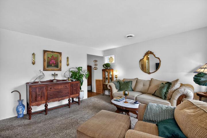 Property Photo: 1926 Dunkirk Drive KY 40504