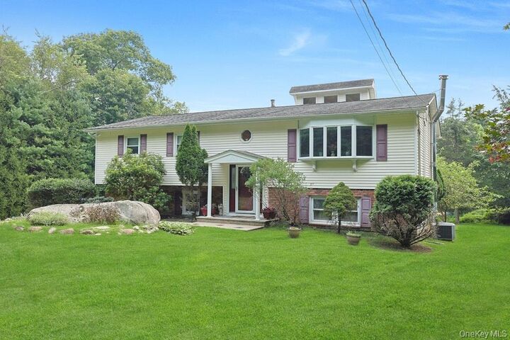 15 Augur Road  Airmont NY 10901 photo
