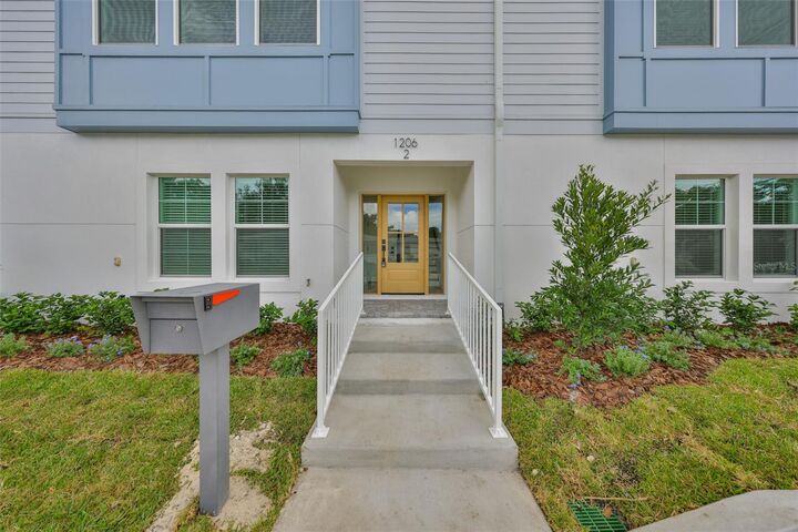Property Photo: 1206 W Lemon Street 2 FL 33606