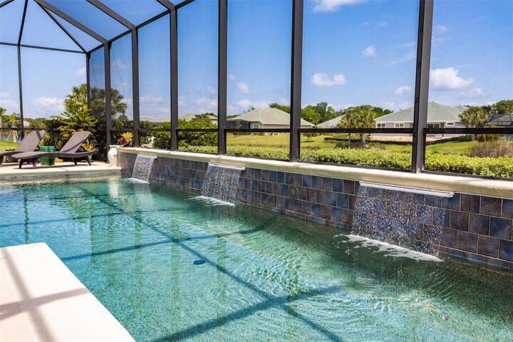 Property Photo: 54 Longview Way N FL 32137