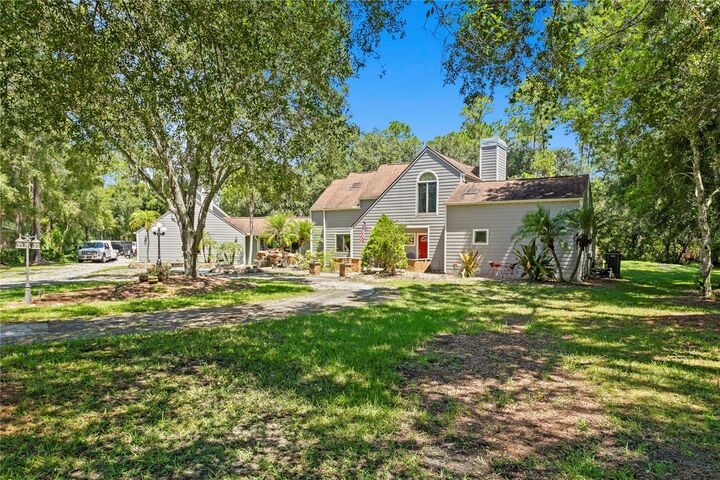Property Photo:  12534 Bronco Drive  FL 33626 