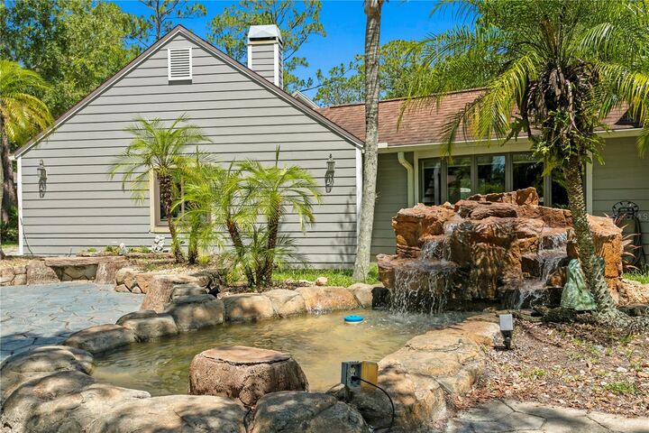 Property Photo:  12534 Bronco Drive  FL 33626 