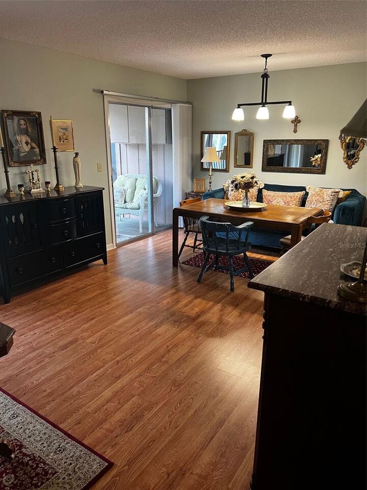 Property Photo:  100 Sweetgum Woods Court 2D  FL 32725 