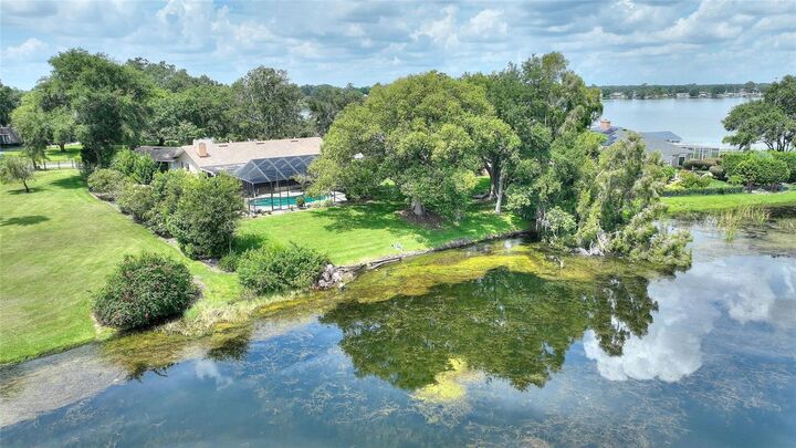 Property Photo: 1360 Mirror Terrace NW FL 33881