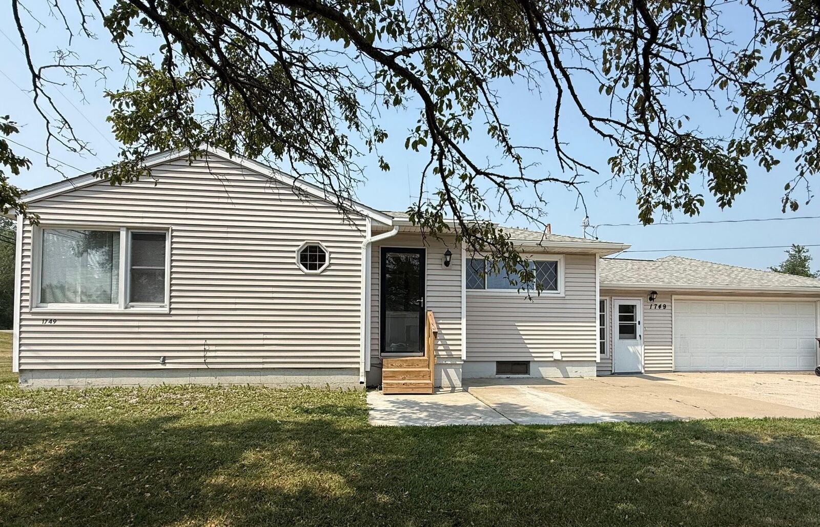 Property Photo:  1749 S Huron Road  MI 48631 