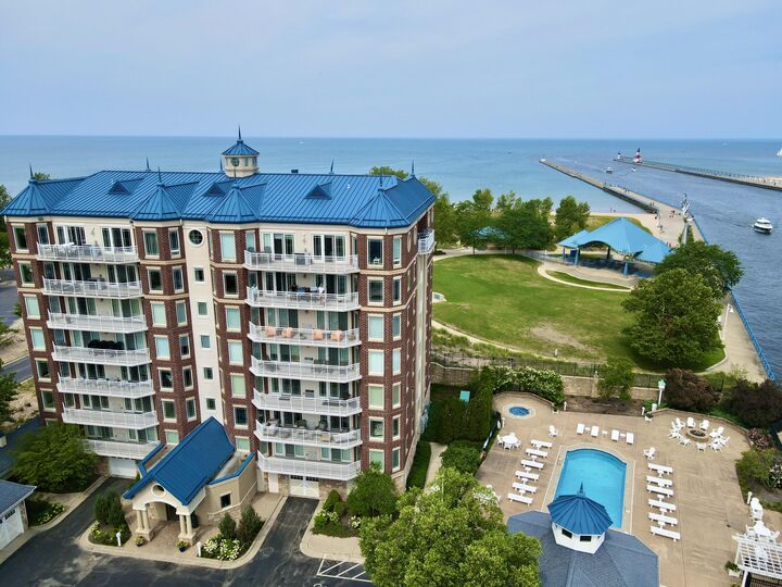 200 Lake Street  St. Joseph MI 49085 photo