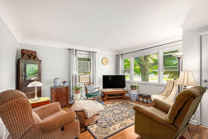 Property Photo: 513 Gregory Place MI 49202