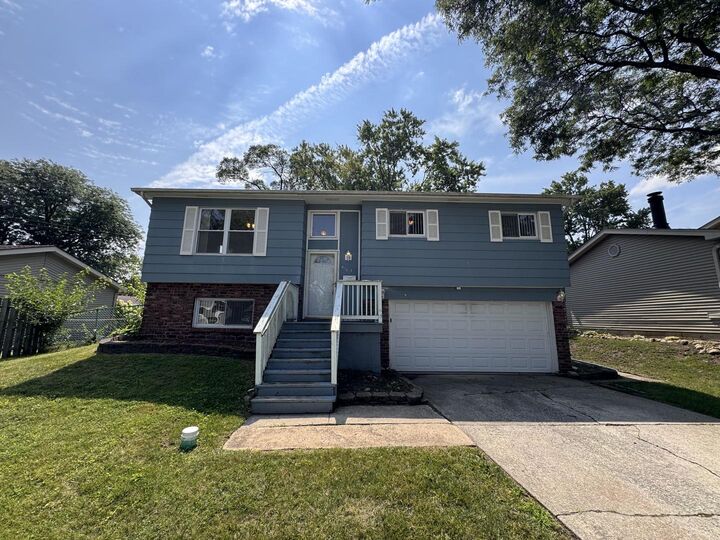 5103 Elmwood Road  Oak Forest IL 60452 photo