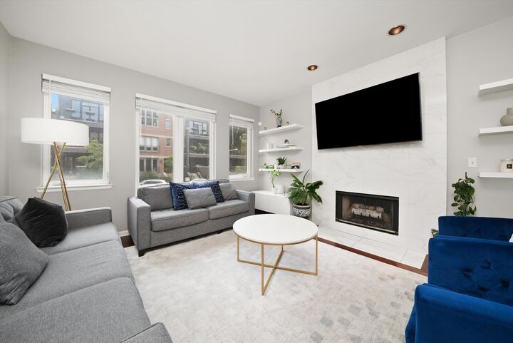 Property Photo:  1112 N Paulina Street 1  IL 60622 