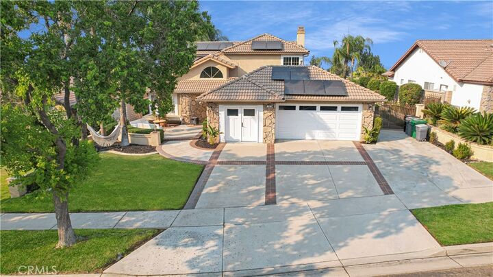Property Photo:  737 Cherry Street  CA 92881 