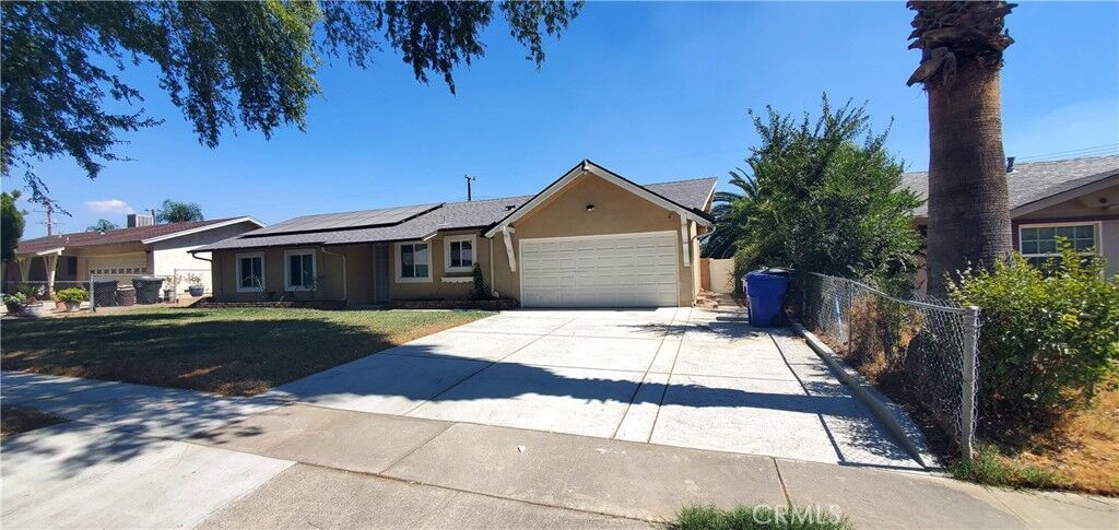 Property Photo: 857 N Dallas Avenue CA 92410