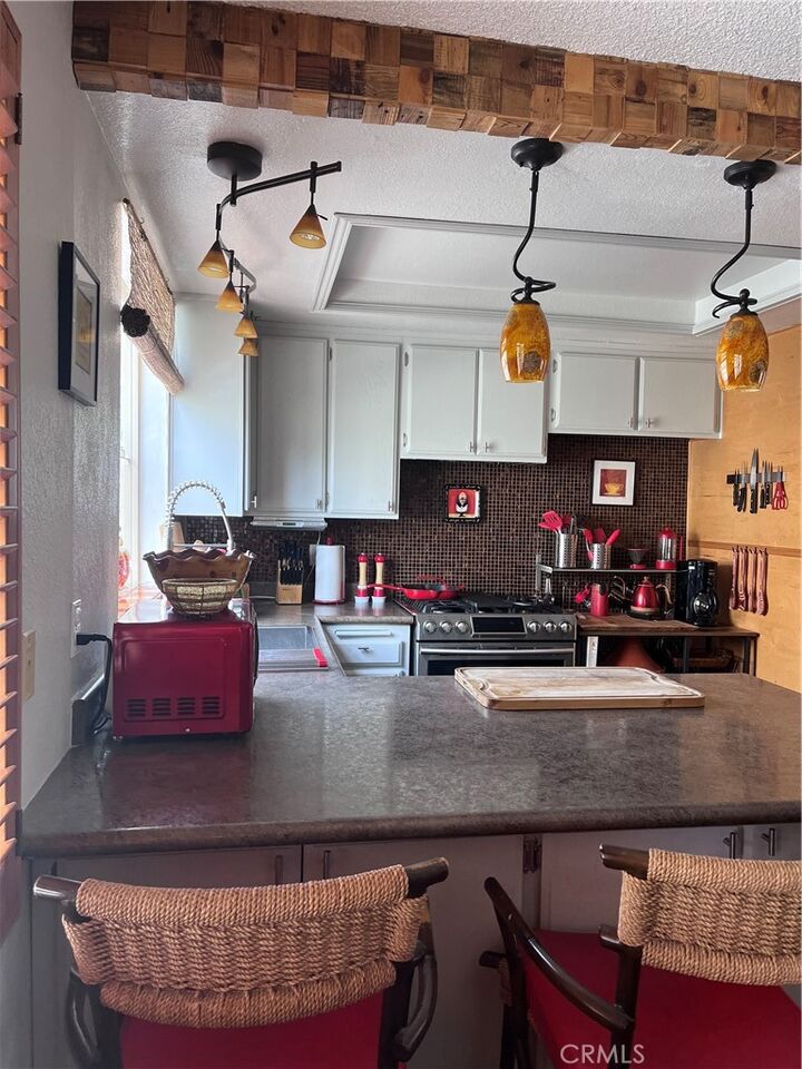 Property Photo: 18009 River Circle 2 CA 91387