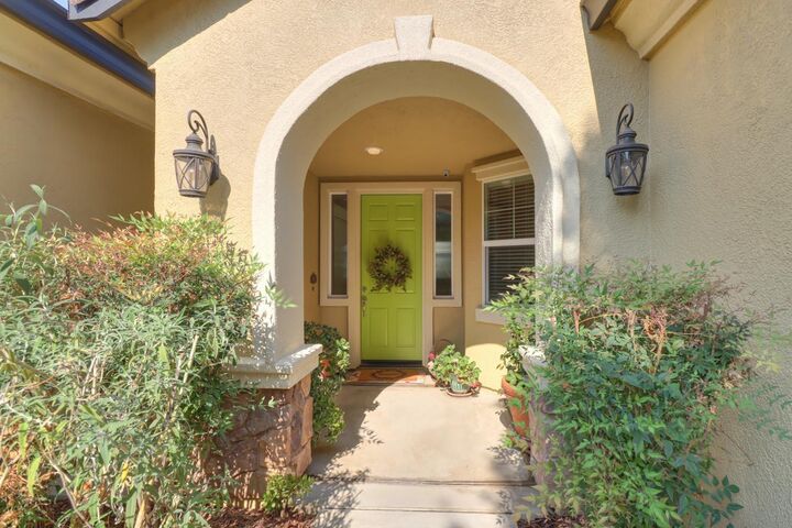 Property Photo: 733 Killebrew Way CA 95632