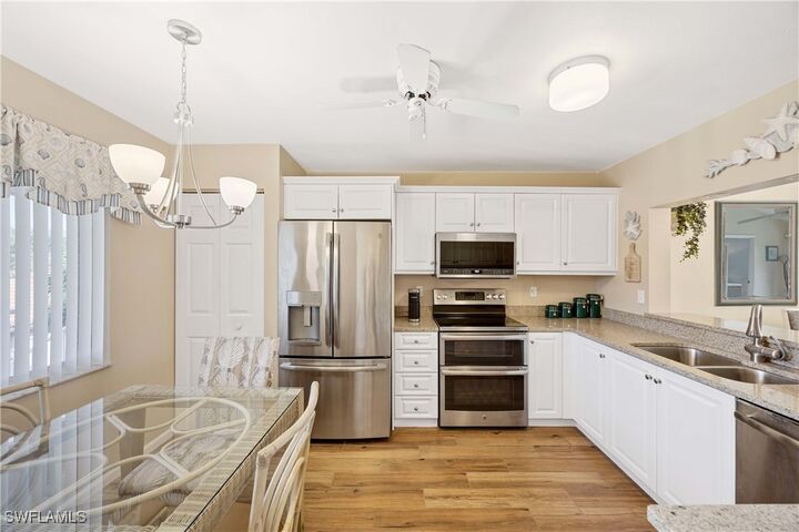 Property Photo: 700 Saratoga Circle B204 FL 34104